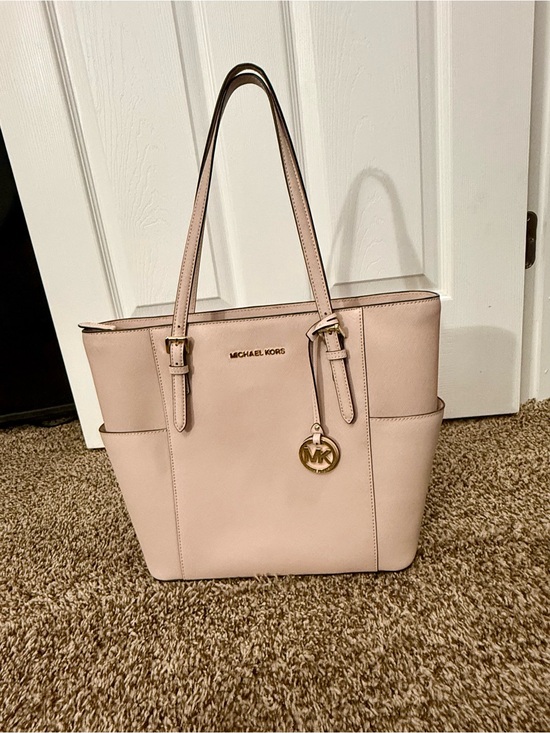 Michael Kors Handbags - Michael Kors Jet Set Travel Tote